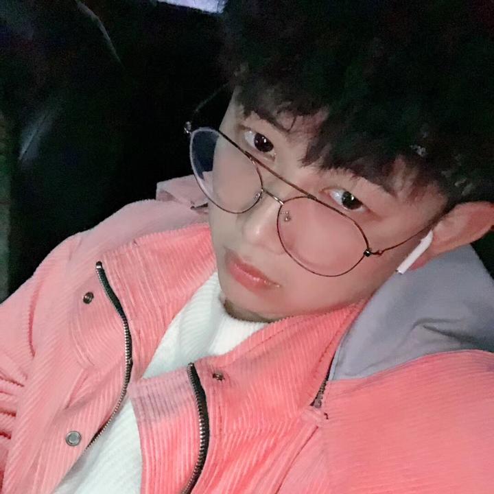 三里屯潮王的个人资料