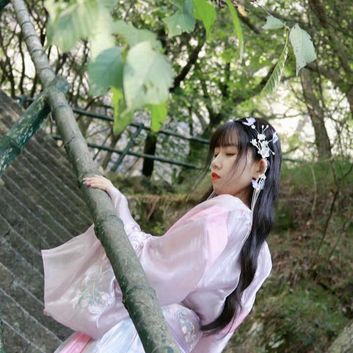 纤夫诺诺sunol的个人资料