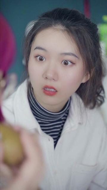 田小野 - 我拿你当朋友,你却拿我当a踢m机?